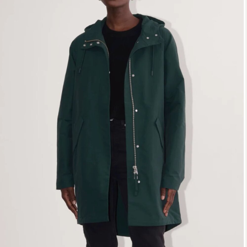 Everlane ReNew Anorak in Scarab